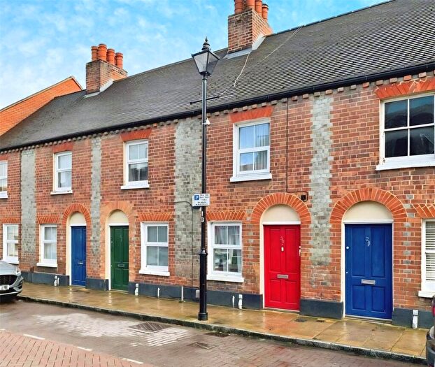 2 Bedroom Terraced House For Sale In High Street, Theale, Reading, RG7