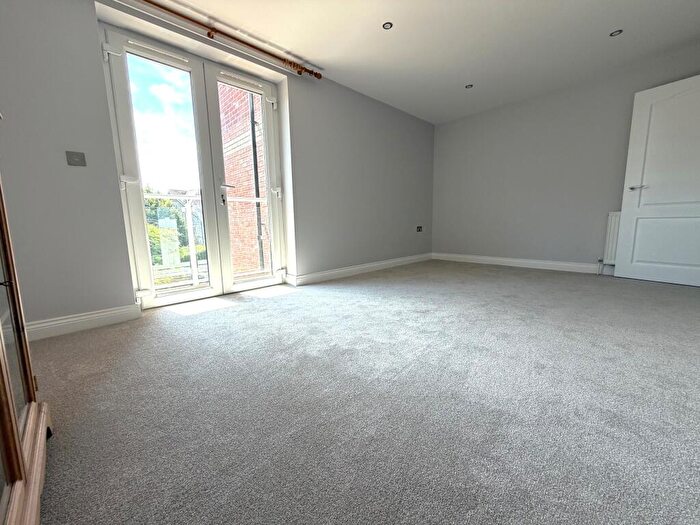 2 Bedroom Flat For Sale In Burlington Road, Swanage, Dorset, BH19 - Photo 4
