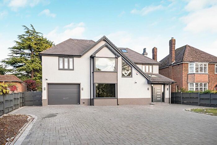 7 Bedroom Detached House For Sale In Barton Road, Luton, LU3