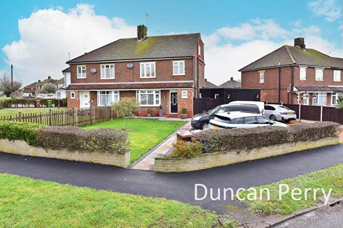 4 Bedroom Semi-Detached House For Sale In Cranborne Crescent, Potters Bar, EN6