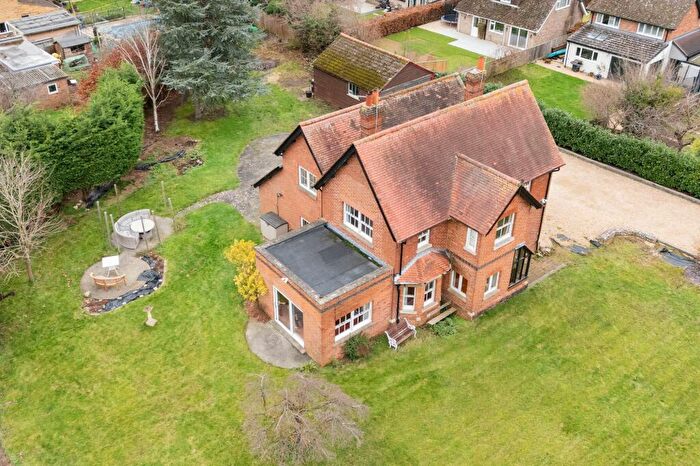 4 Bedroom Detached House For Sale In The Gate House, OX14