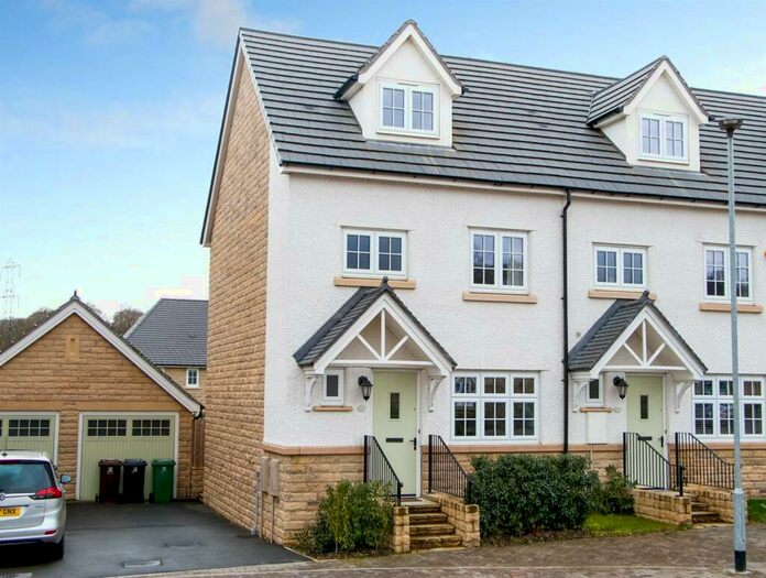 4 Bedroom End Of Terrace House To Rent In Mill Square, Horsforth, Leeds, West Yorkshire, LS18