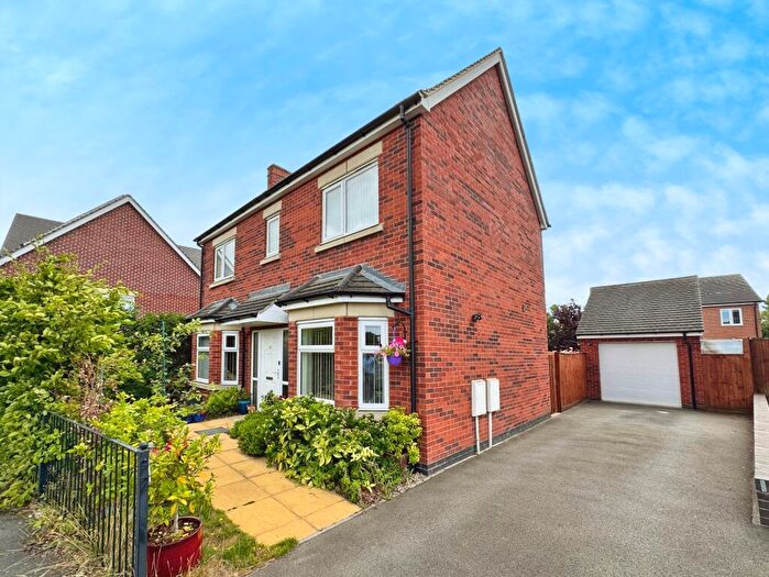 3 Bedroom Detached House For Sale In Drift Road, Castle Gresley, Swadlincote, Derbyshire, DE11