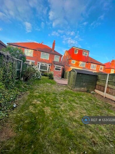 3 Bedroom Semi-Detached House To Rent In Bridle Road, Eastham, Wirral, CH62