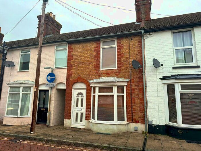 2 Bedroom Terraced House To Rent In Fielding Street, Faversham, ME13
