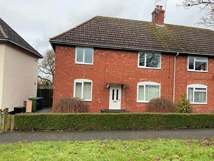 3 Bedroom Semi-Detached House To Rent In Pendred Road, New Bilton, Rugby, CV22