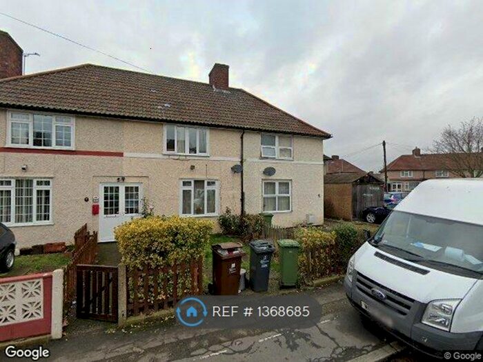 3 Bedroom Terraced House To Rent In Cotesmore Gardens, Dagenham, RM8