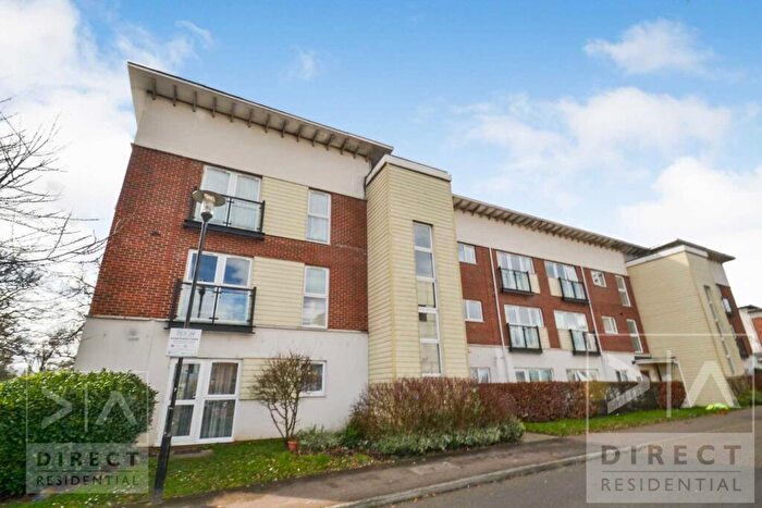 2 Bedroom Apartment To Rent In Park View Road, Leatherhead, KT22