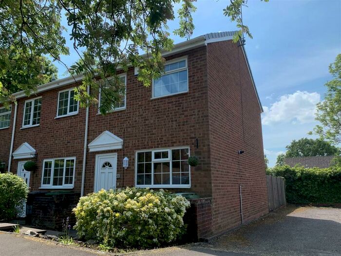 2 Bedroom Property To Rent In Cheswick Close, Redditch, B98