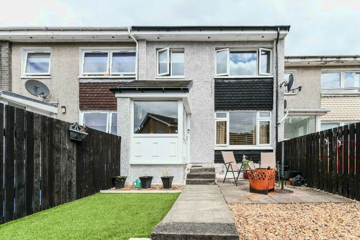 3 Bedroom Terraced House For Sale In Frances Hendry Walk, G84