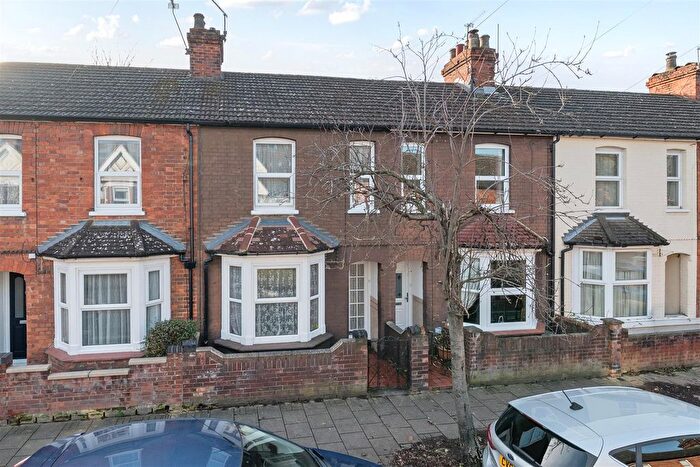 Terraced House For Sale In Denmark Street, Bedford, MK40