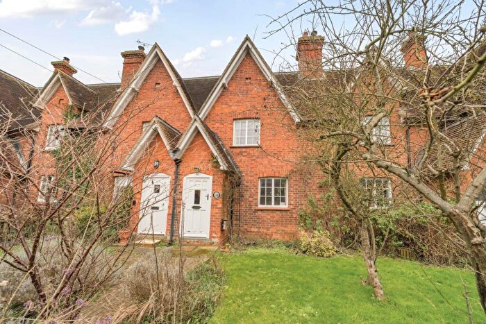 2 Bedroom Cottage For Sale In High Street, Souldrop, MK44