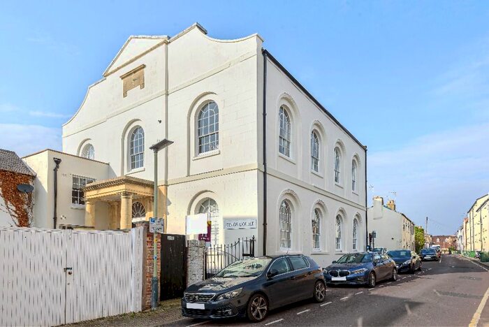 1 Bedroom Semi-Detached House To Rent In King Street, Cheltenham, GL50