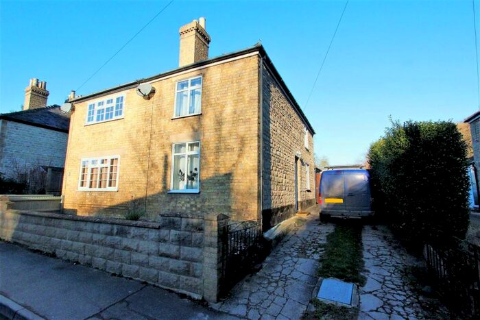 2 Bedroom Semi-Detached House To Rent In High Street, Little Bytham, NG33