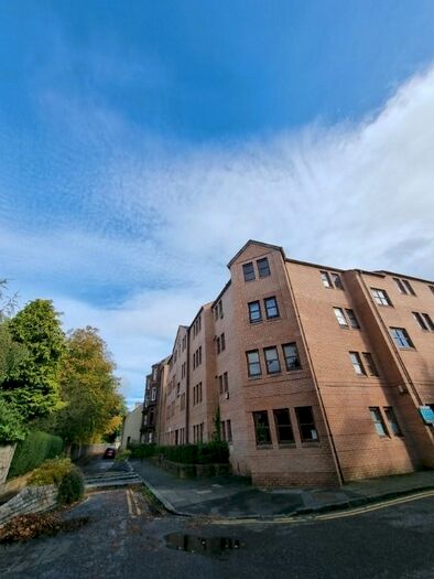 1 Bedroom Flat To Rent In Oakshaw Street East, Paisley, Renfrewshire, PA1