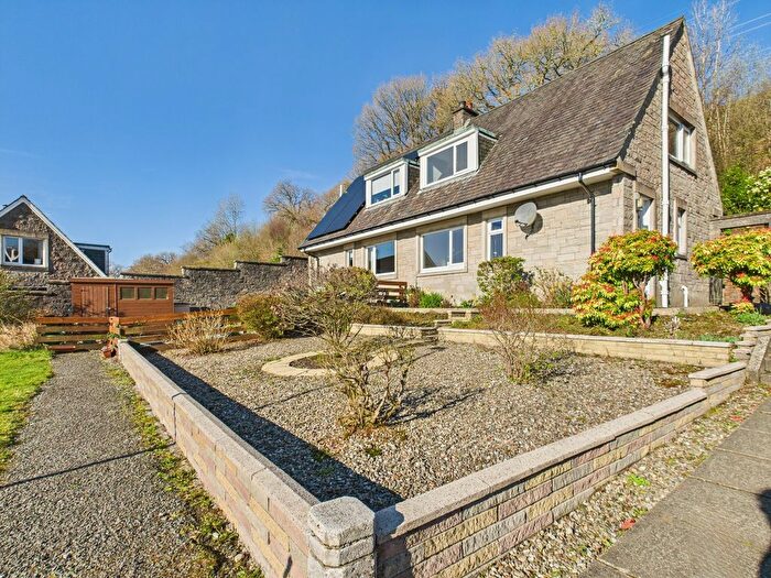 3 Bedroom Semi-Detached House For Sale In St. Conans Road, Lochawe, PA33
