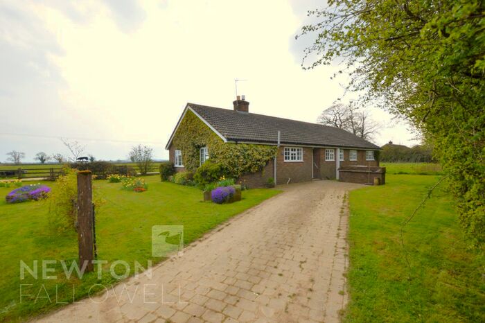 4 Bedroom Bungalow To Rent In Greetham Road, Stretton, Oakham, LE15