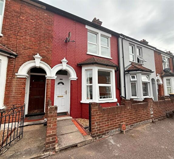 2 Bedroom Terraced House To Rent In Grosvenor Street, Bedford, MK42