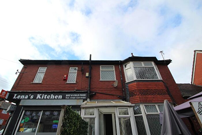 2 Bedroom Flat To Rent In Dale Road, Middleton, M24