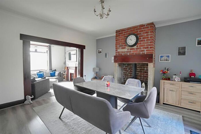 2 Bedroom Terraced House For Sale In Oak Terrace, Stainland, HX4