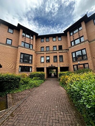 2 Bedroom Flat To Rent In Parsonage Square, Merchant City, Glasgow, G4
