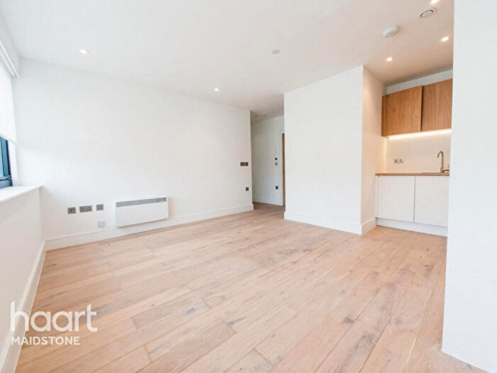 1 Bedroom Apartment To Rent In Romney Place, Maidstone, ME15