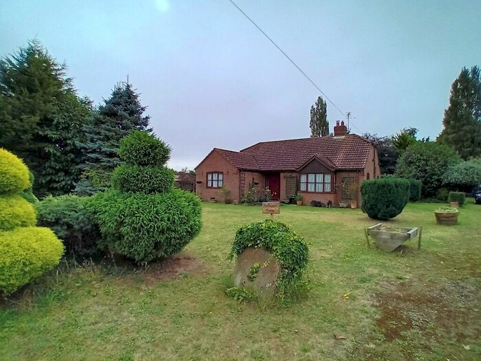 3 Bedroom Detached Bungalow To Rent In Broad Drove, Gosberton Clough, Spalding, PE11