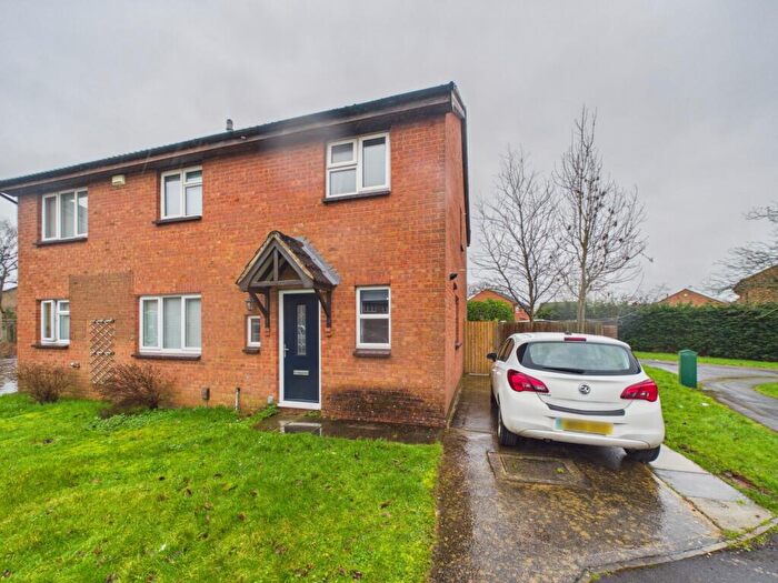 2 Bedroom Semi Detached House To Rent In Bader Close, Yate, BS37