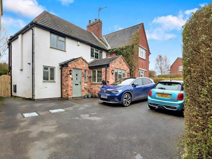 3 Bedroom Semi Detached House For Sale In Green Lane, Whitwick, LE67