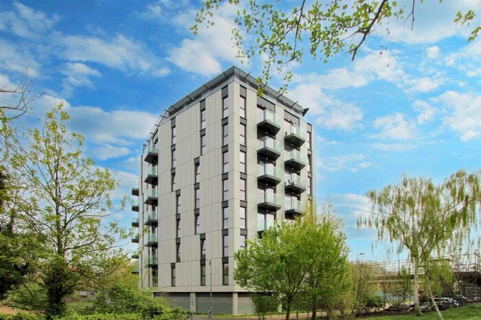 2 Bedroom Apartment To Rent In Century Tower, Shire Gate, Chelmsford, CM2
