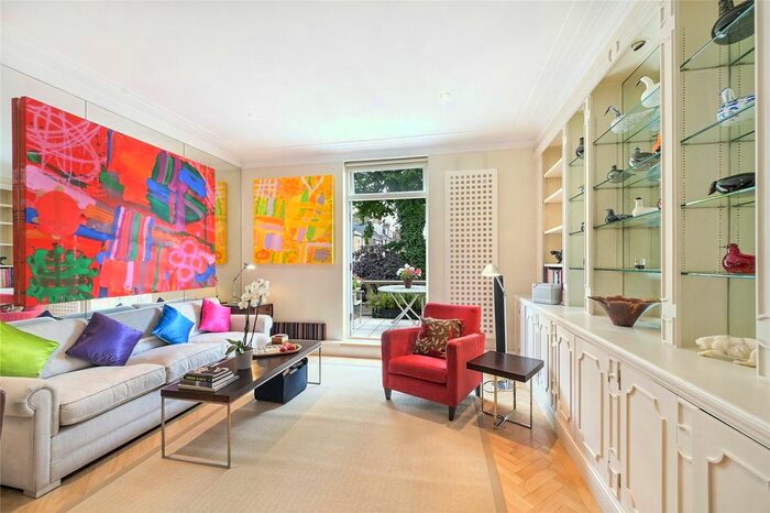 2 Bedroom Flat To Rent In Elm Park Road, Chelsea, SW3