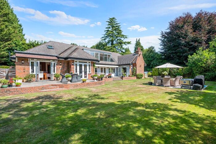 5 Bedroom Detached House For Sale In Wonford Close, Walton On The Hill, KT20