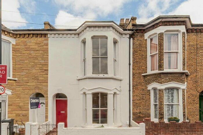4 Bedroom Property To Rent In Hargwyne Street, London, SW9