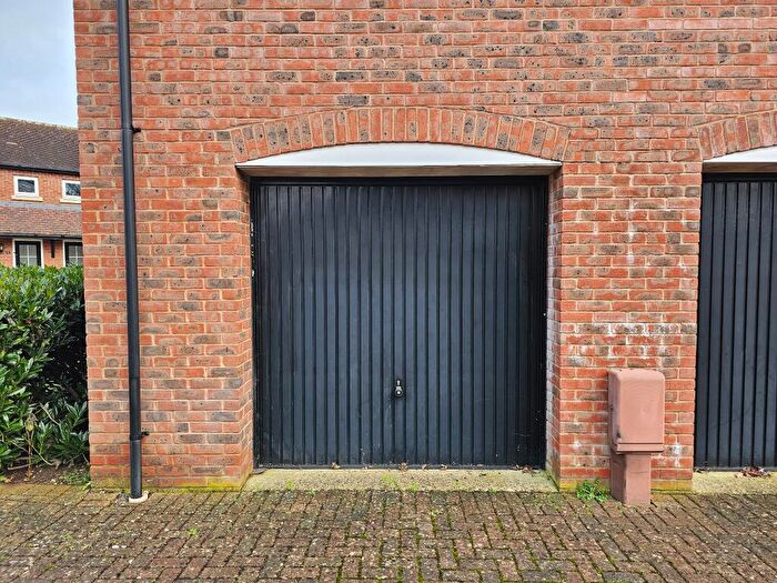 Garage / Parking For Sale In St Georges Road, Denmead, PO7