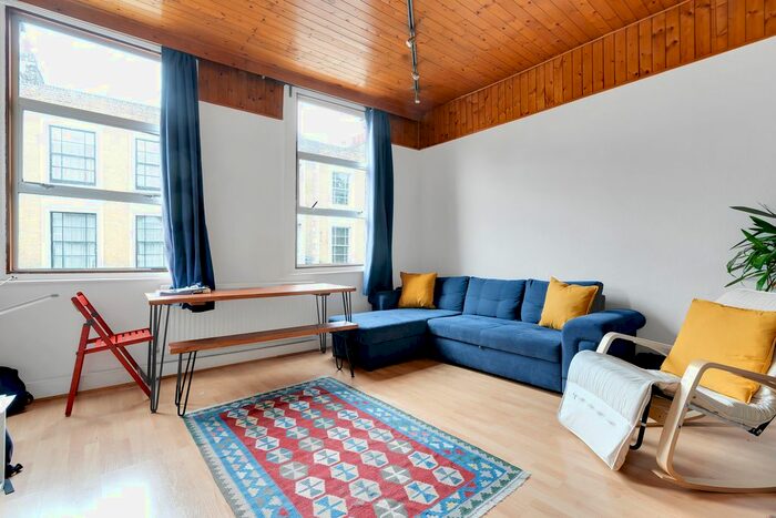 2 Bedroom Flat To Rent In Highbury Park, London, N5