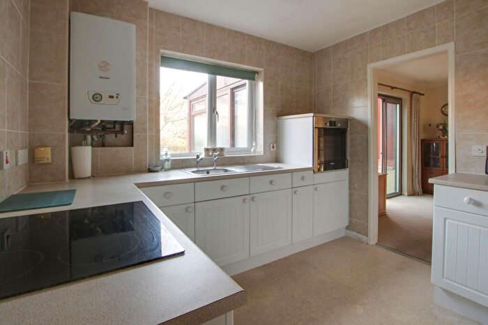 3 Bedroom End Of Terrace House For Sale In Huntingdon Street, St. Neots, PE19