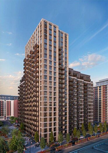 1 Bedroom Flat For Sale In Queens Cross, Royal Docks, E16