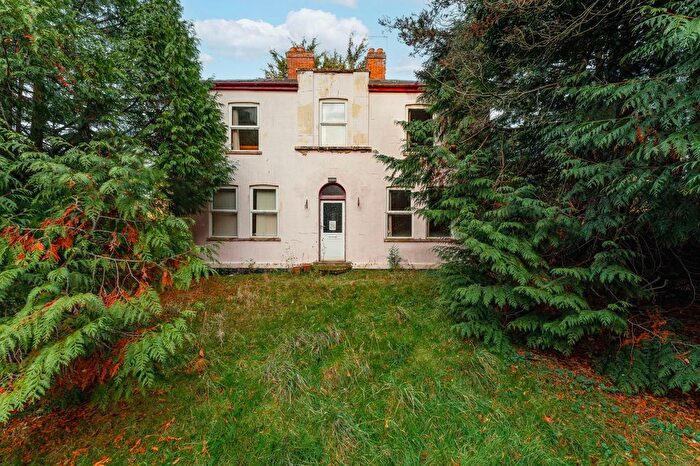 4 Bedroom Detached House For Sale In Allington Smith Close, Oulton Broad, NR32