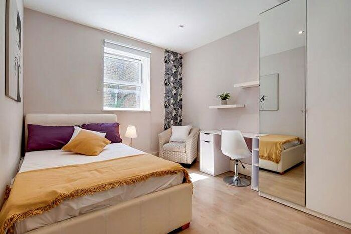 Studio To Rent In Lithos Road, London, NW3