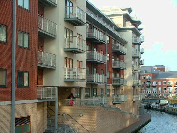 1 Bedroom Apartment To Rent In Watermarque, Browning Street, B16