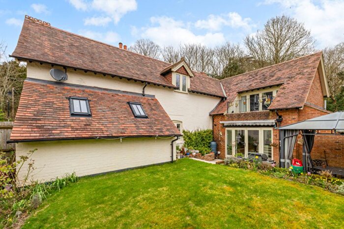 4 Bedroom Detached House For Sale In Park Lane, Abbots Worthy, SO21