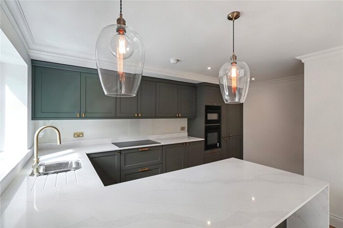 4 Bedroom Detached House For Sale In Clayton Drive, Burgess Hill, West Sussex, RH15