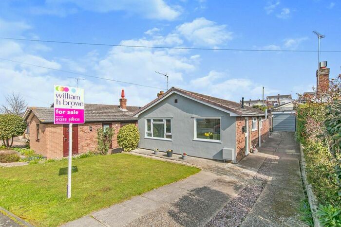 3 Bedroom Bungalow To Rent In The Vineway, Harwich, CO12