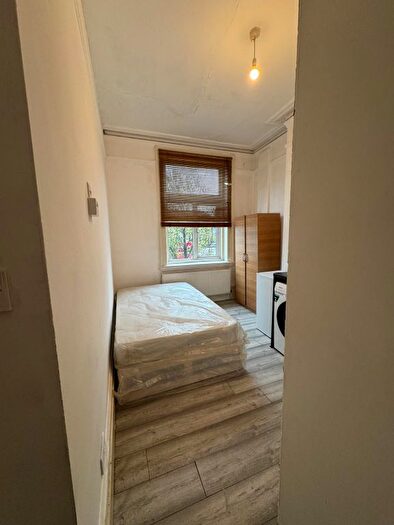 Studio To Rent In Croydon, CR0
