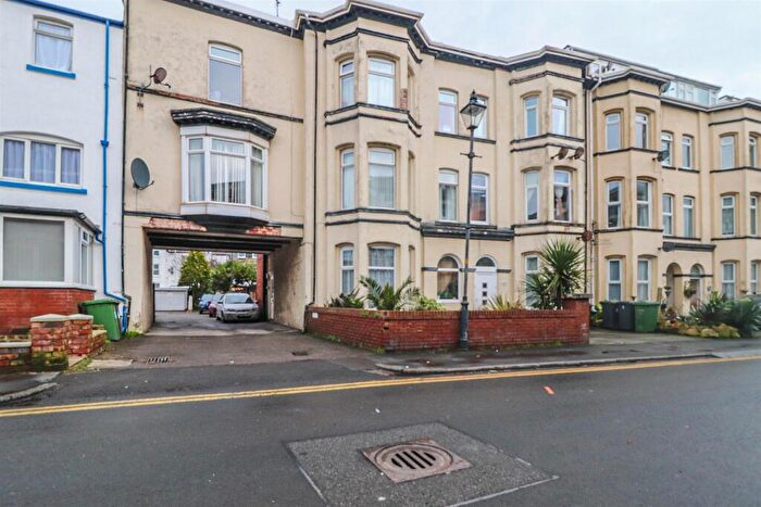 1 Bedroom Flat To Rent In Victoria Street, Southport, PR9