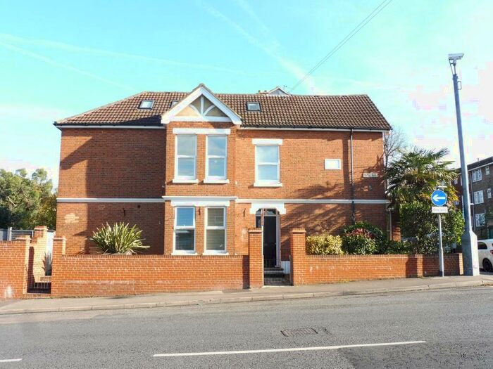 1 Bedroom Apartment To Rent In Hayle Road, Maidstone, ME15