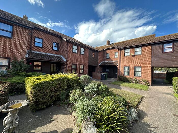 2 Bedroom Flat To Rent In Fishers Opening, Great Yarmouth, NR30