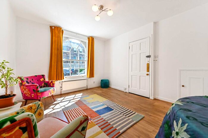 1 Bedroom Flat To Rent In Cloudesley Road, Islington, London, N1