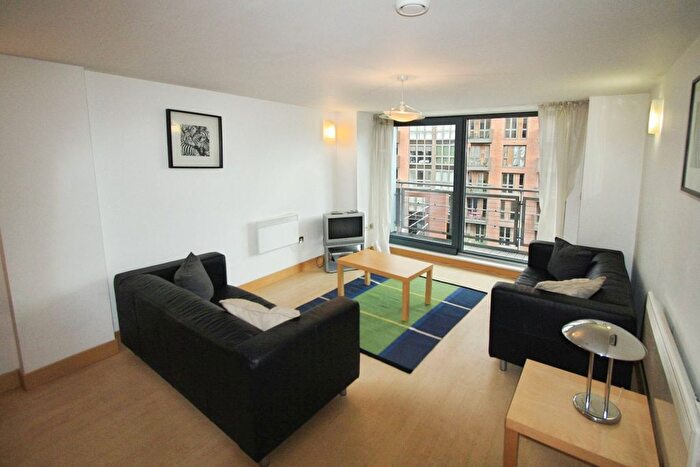 2 Bedroom Flat To Rent In Little Neville Street, Leeds, West Yorkshire, LS1