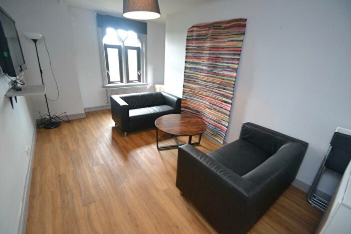 4 Bedroom Flat To Rent In Cromwell Street, Arboretum, Nottingham, NG7